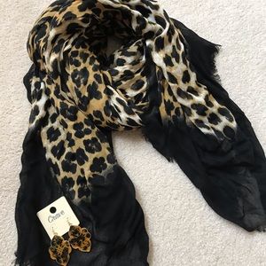 Tortoise filigree gold animal drop earrings